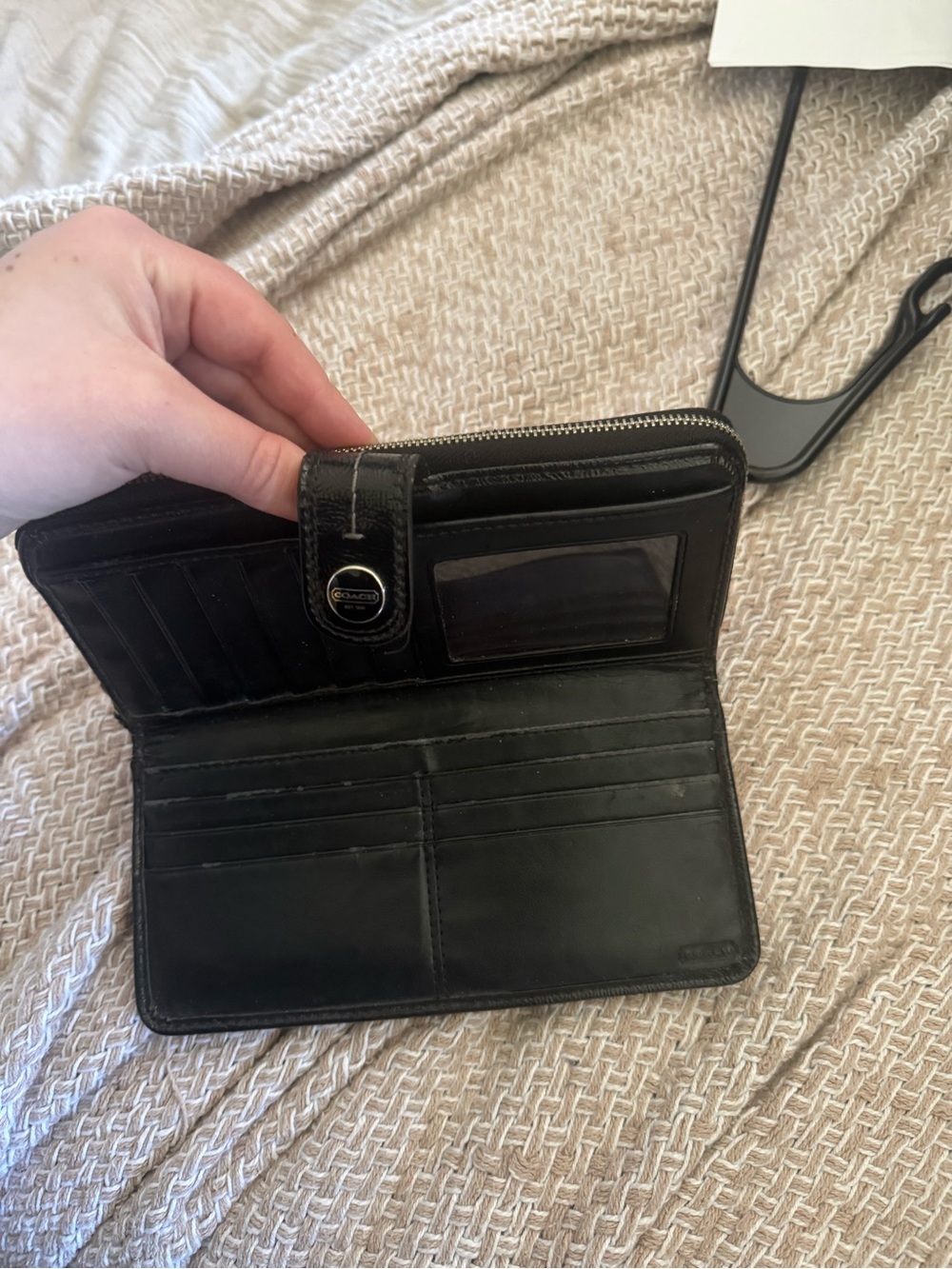 Vintage Coach Signature Canvas Zip Wallet in Black - Picture 2 of 5